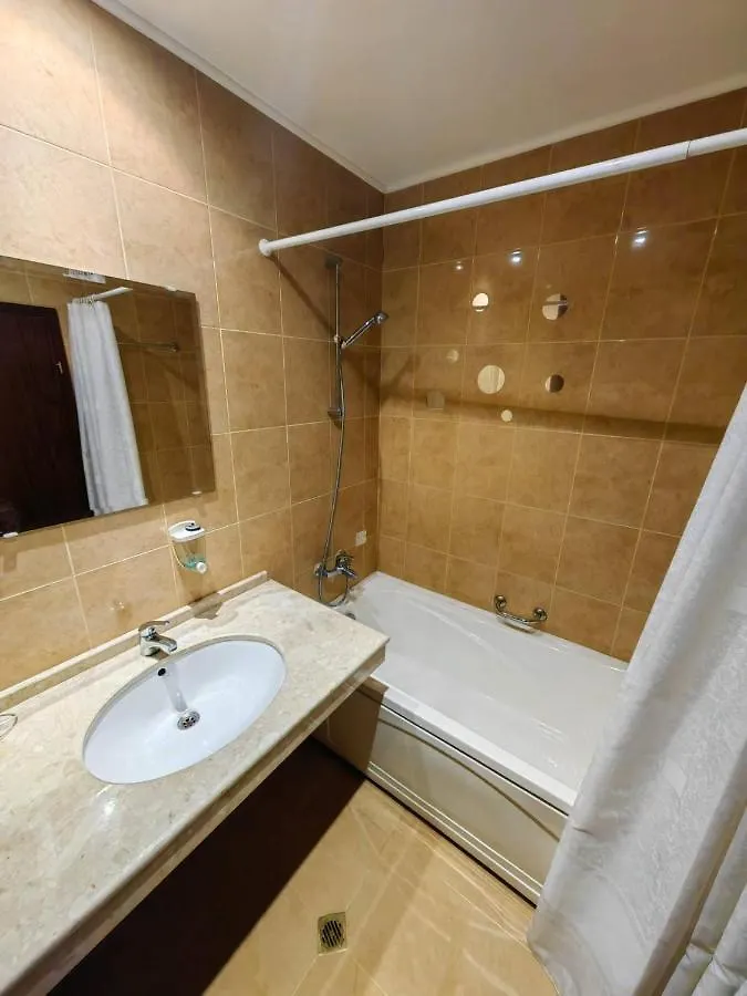 Cosy Mountain View Apartment - 200Mbps Wi-Fi Bansko 0*,