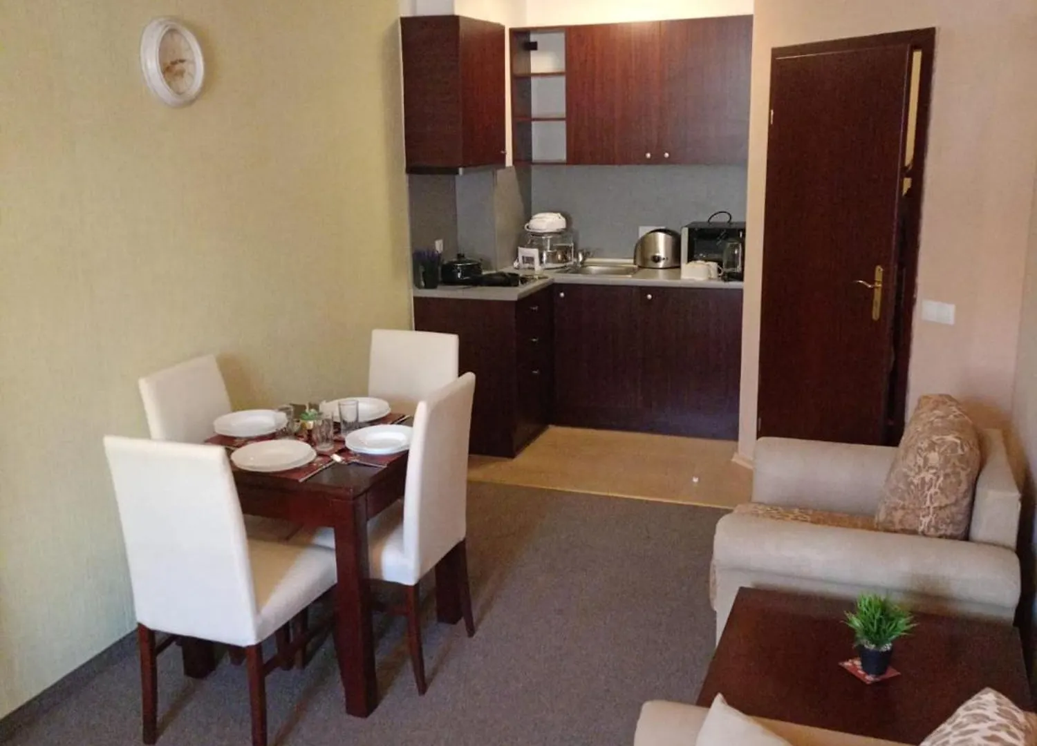 Cosy Mountain View Apartment - 200Mbps Wi-Fi Bansko Bulgarien